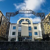 Logo Hotel White